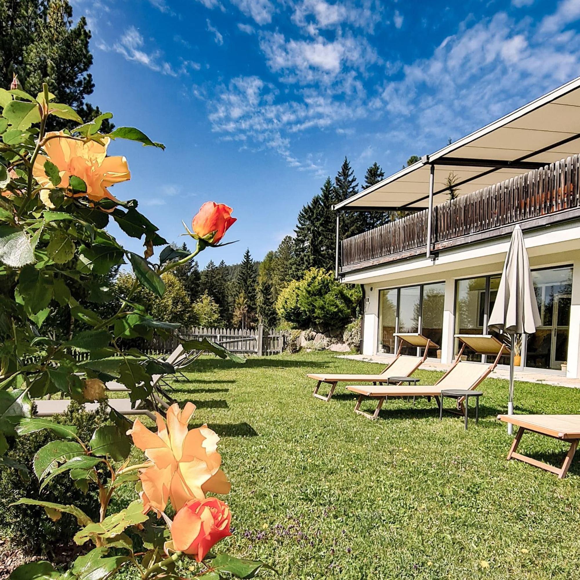 Berghotel Zum Zirm Collalbo Εξωτερικό φωτογραφία