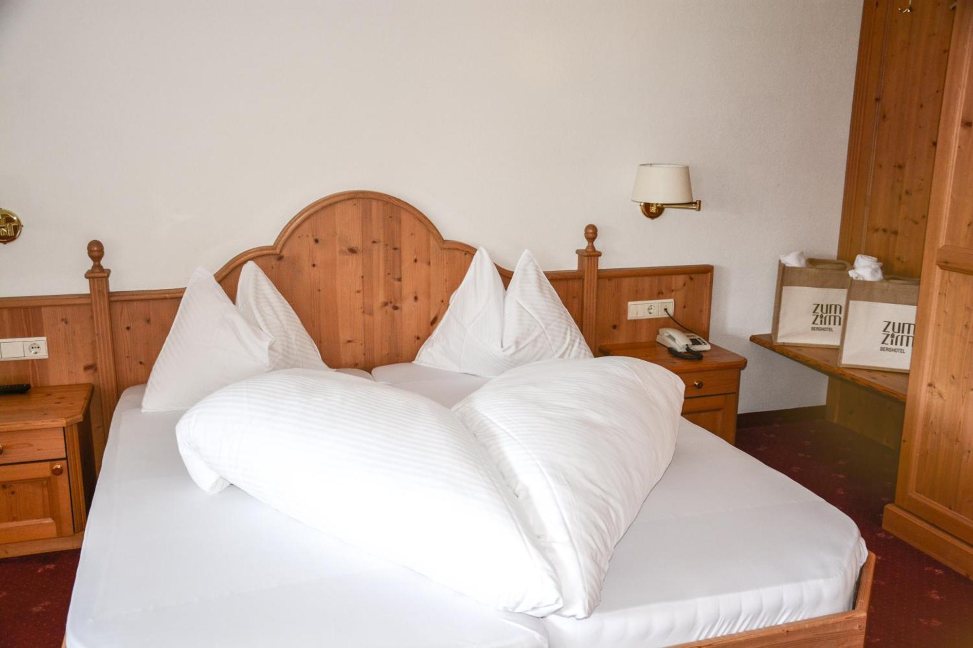 Berghotel Zum Zirm Collalbo Εξωτερικό φωτογραφία