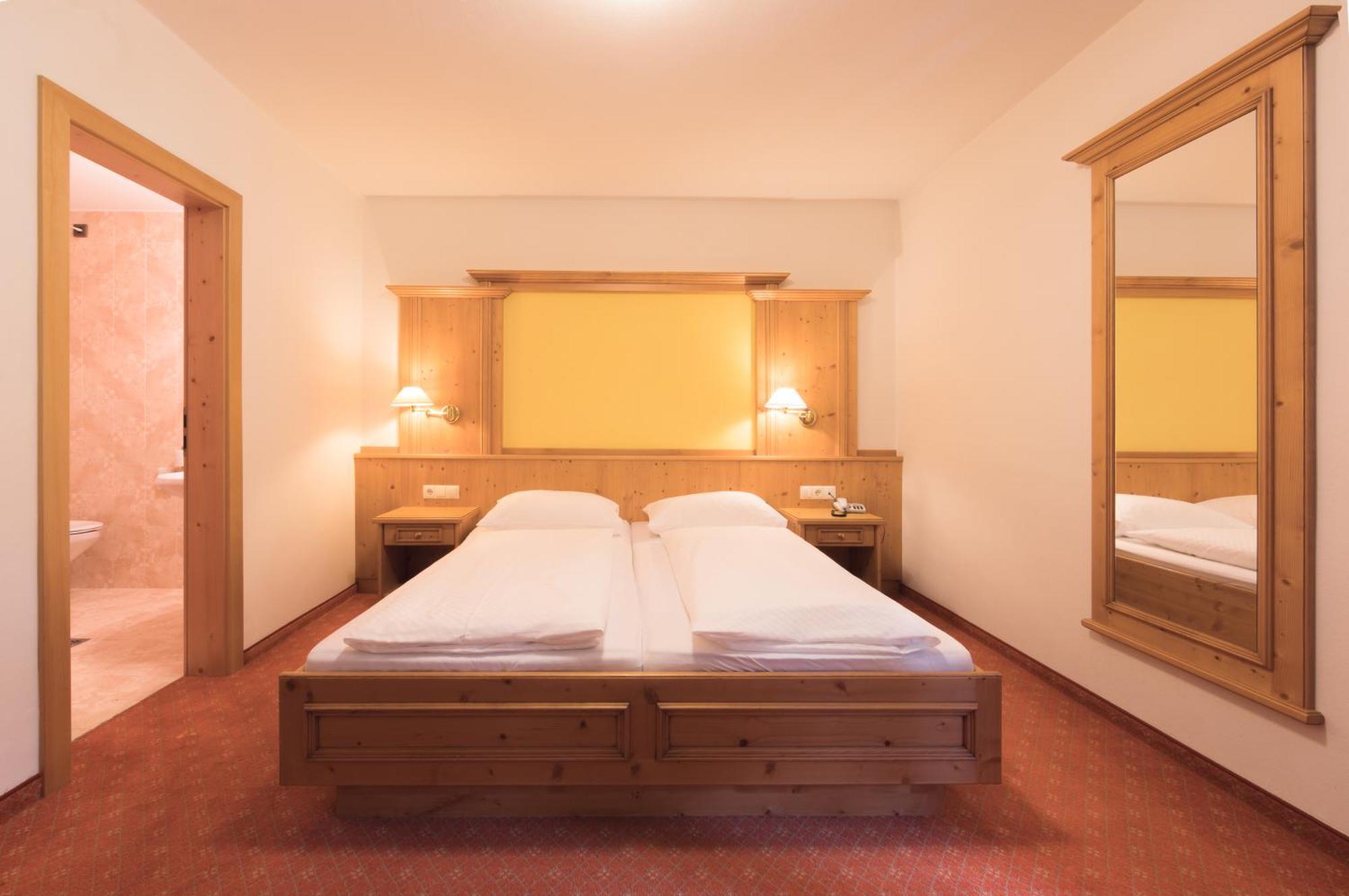 Berghotel Zum Zirm Collalbo Εξωτερικό φωτογραφία