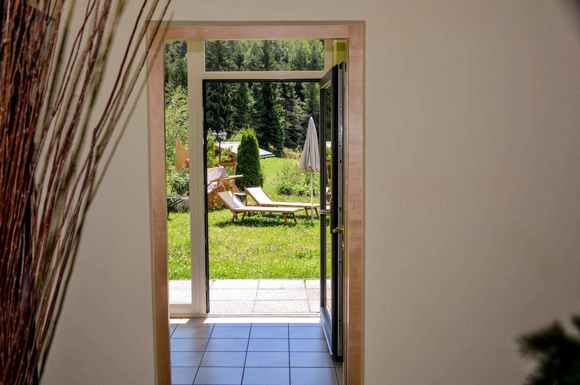 Berghotel Zum Zirm Collalbo Εξωτερικό φωτογραφία